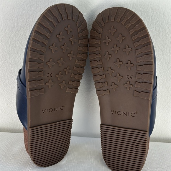 Vionic, Georgie-Round toe Navy Blue Flat Mules. Size 8.5 - Picture 7 of 12